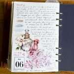 une page de daily journal romantique avec masking tapes et stickers